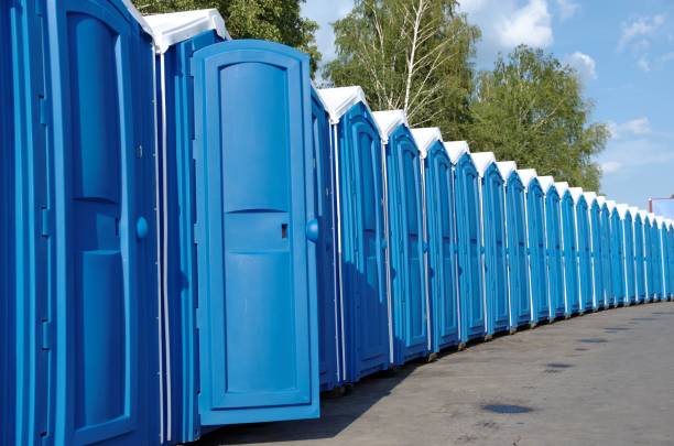 Best Porta potty rental near me  in Racine, WI